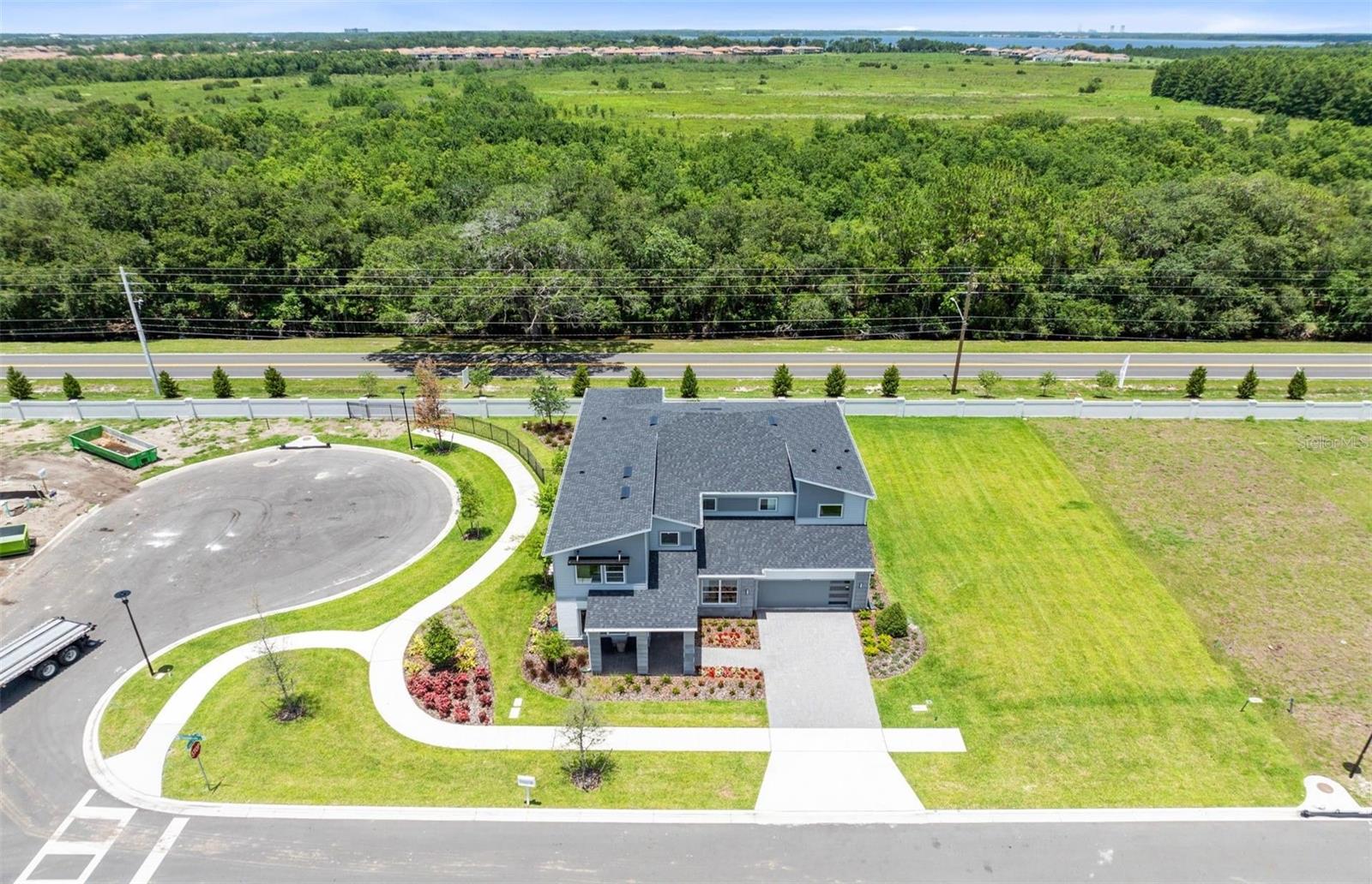 ESTATES AT NONA SOUND - Residential