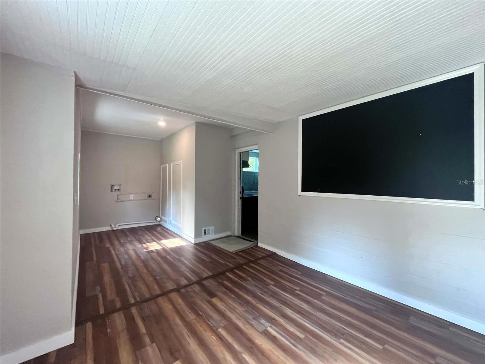 CRESCENT HILL - Residential
