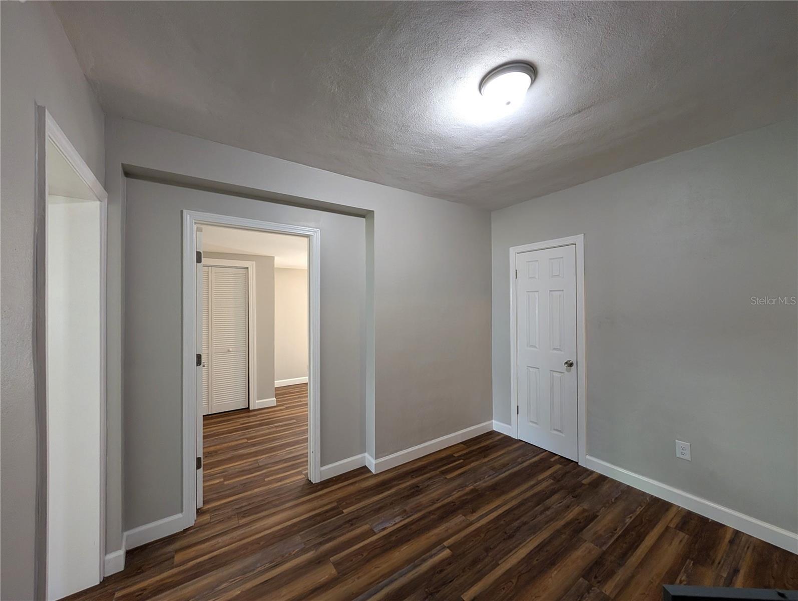 CRESCENT HILL - Residential