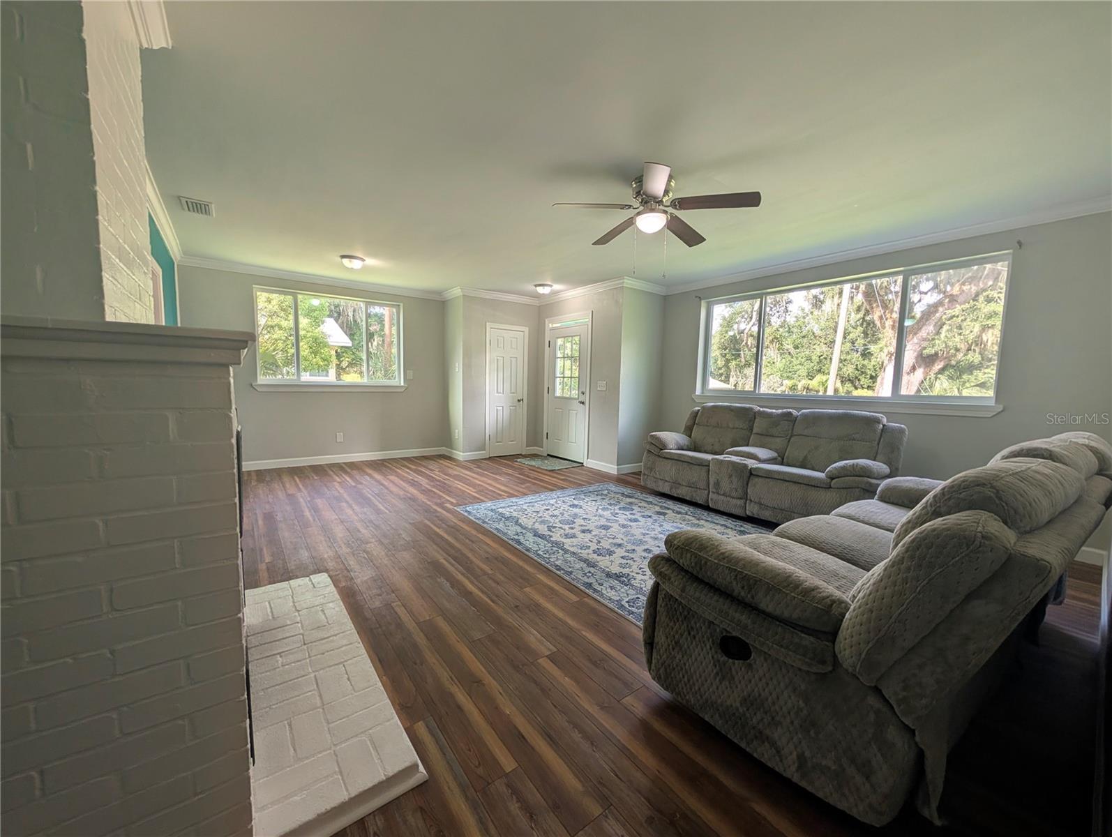 CRESCENT HILL - Residential