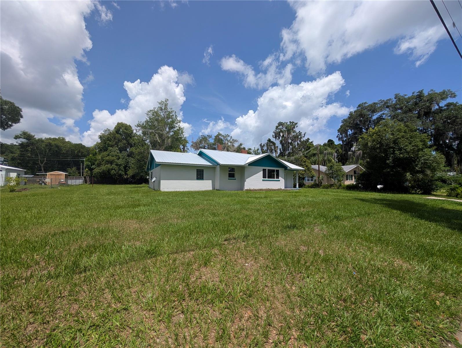 CRESCENT HILL - Residential