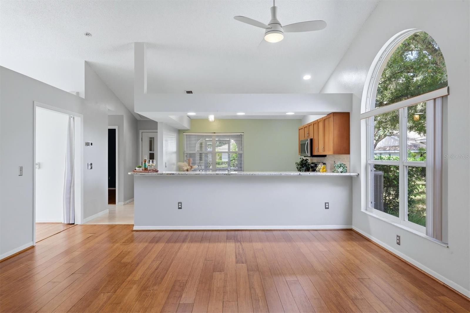 LONGWOOD VILLAS/TIVOLI - Residential