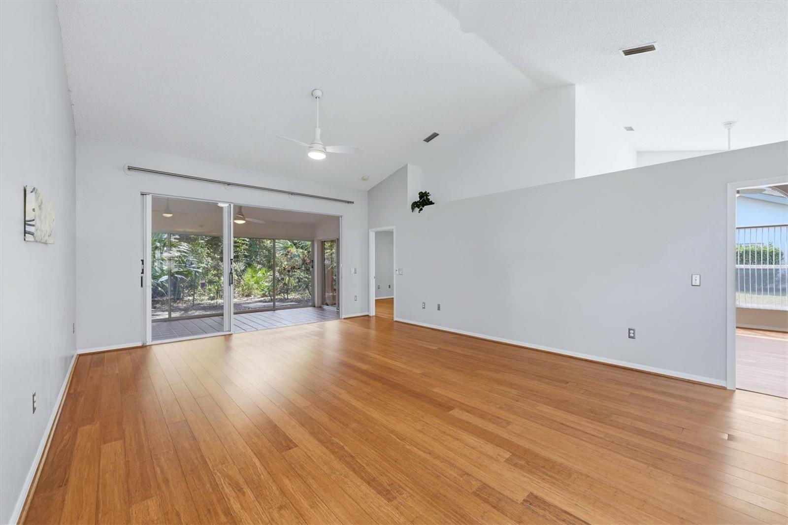 LONGWOOD VILLAS/TIVOLI - Residential