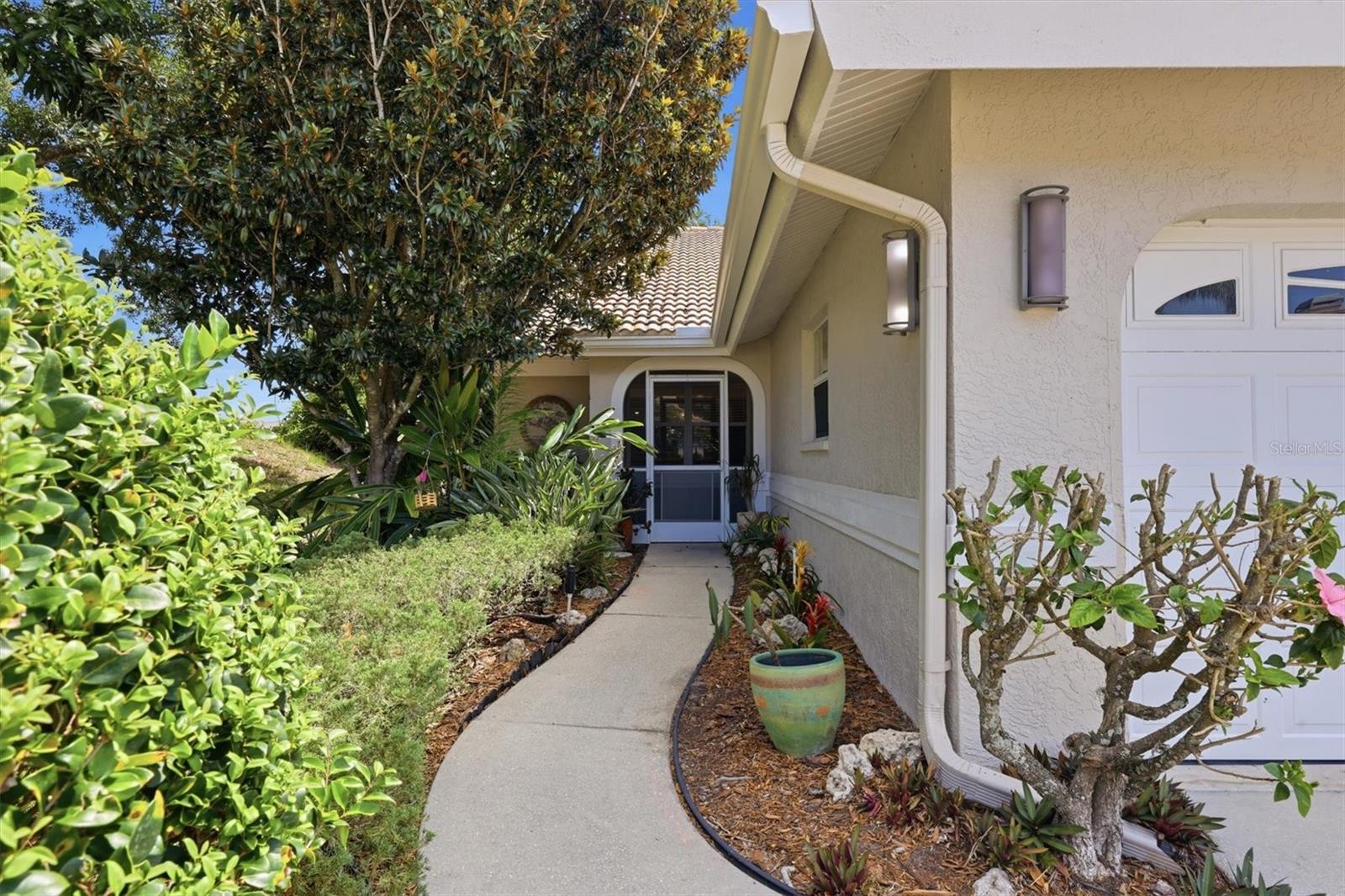 LONGWOOD VILLAS/TIVOLI - Residential