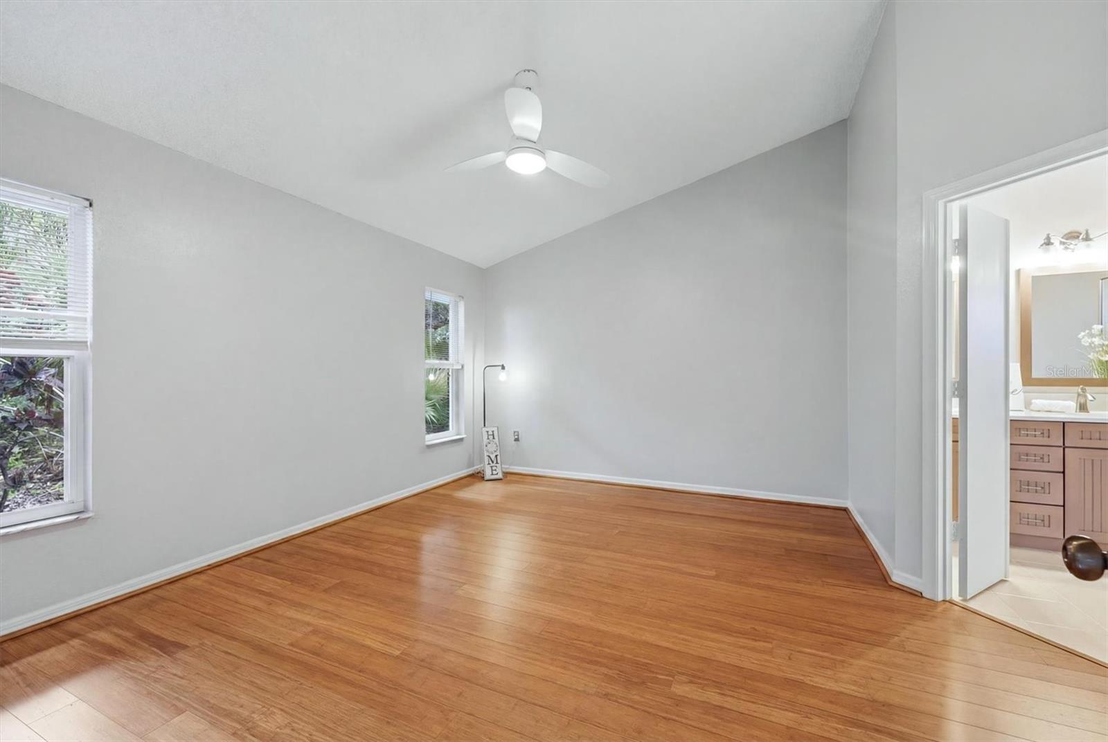 LONGWOOD VILLAS/TIVOLI - Residential