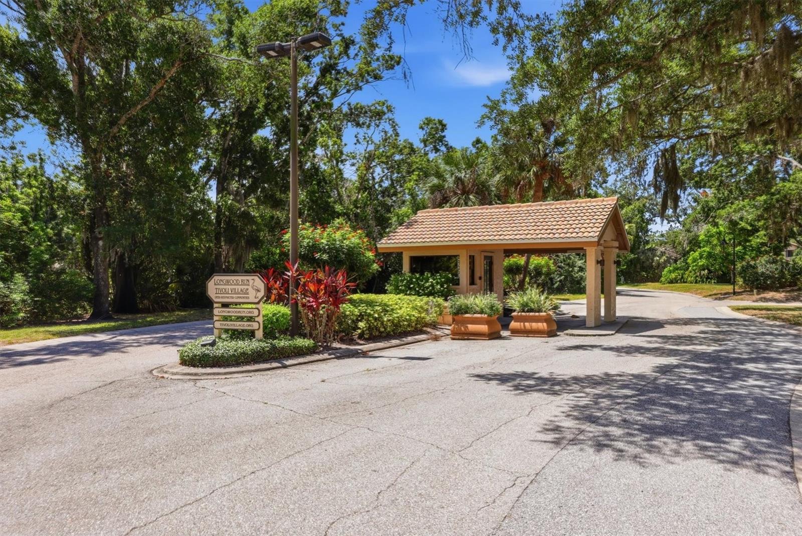LONGWOOD VILLAS/TIVOLI - Residential