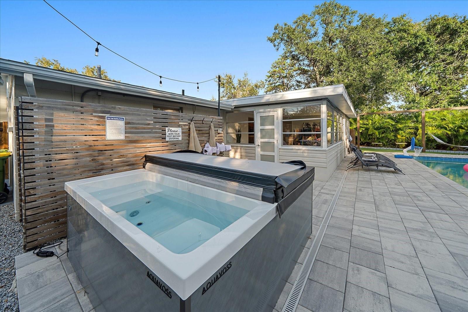 SOUTH GATE - Residential