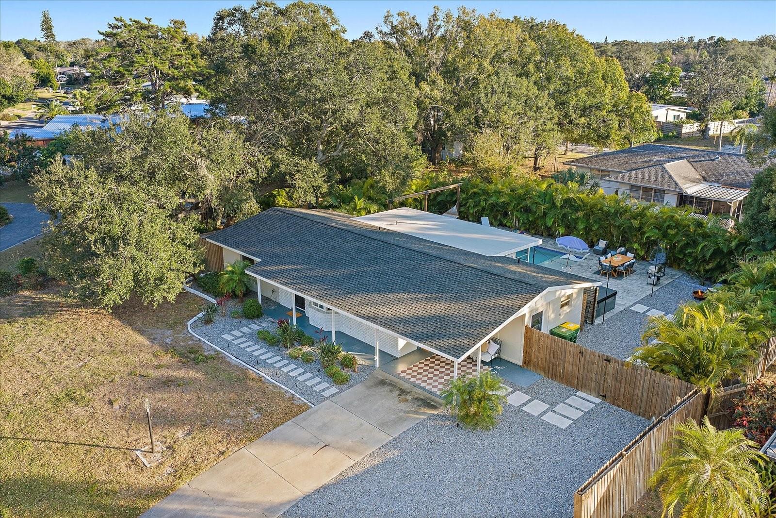 SOUTH GATE - Residential