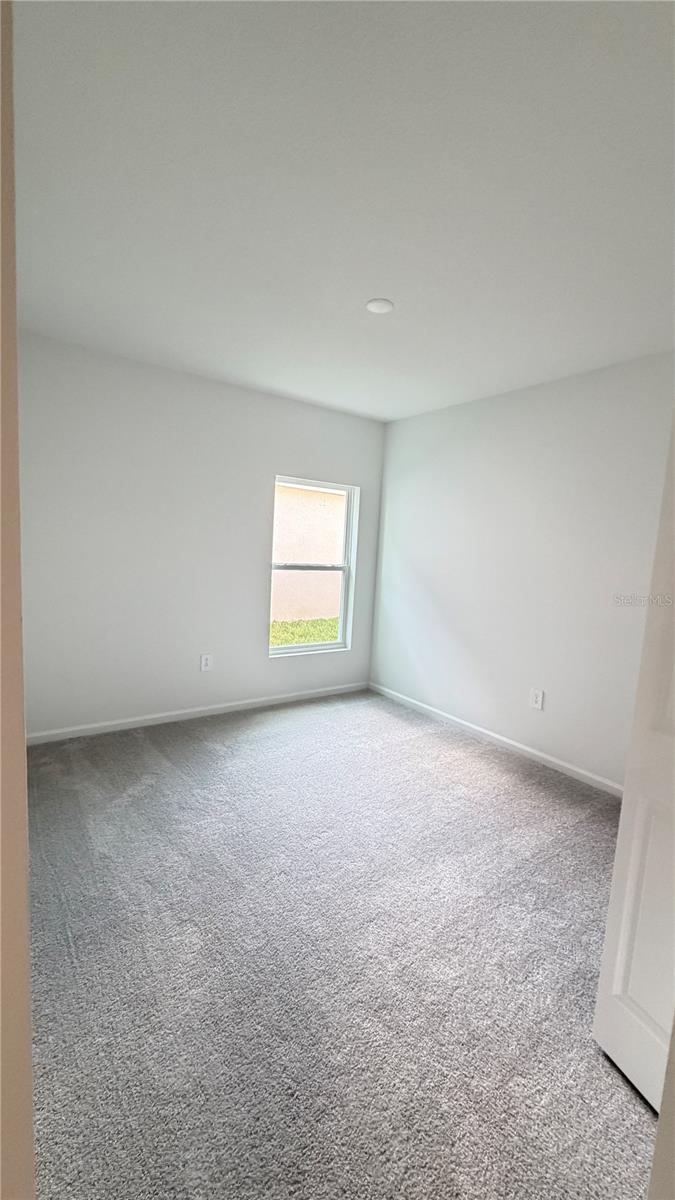 KNIGHTSBRIDGE 50S - Residential Lease