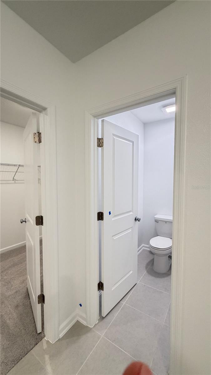 KNIGHTSBRIDGE 50S - Residential Lease