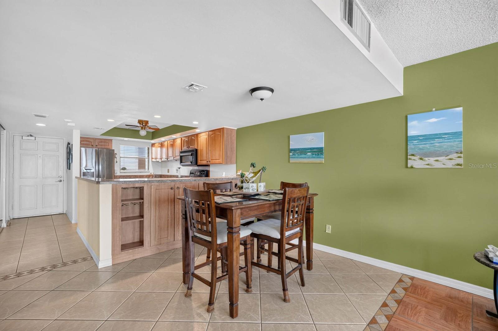 LIGHTHOUSE SHORES CONDO - Residential