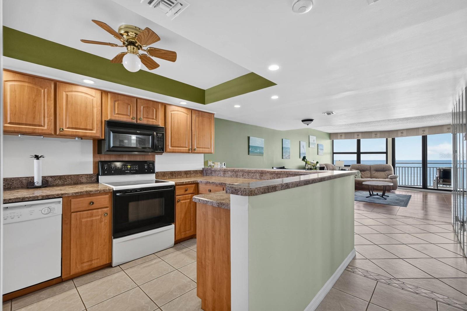 LIGHTHOUSE SHORES CONDO - Residential