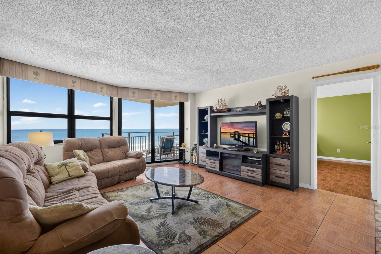 LIGHTHOUSE SHORES CONDO - Residential