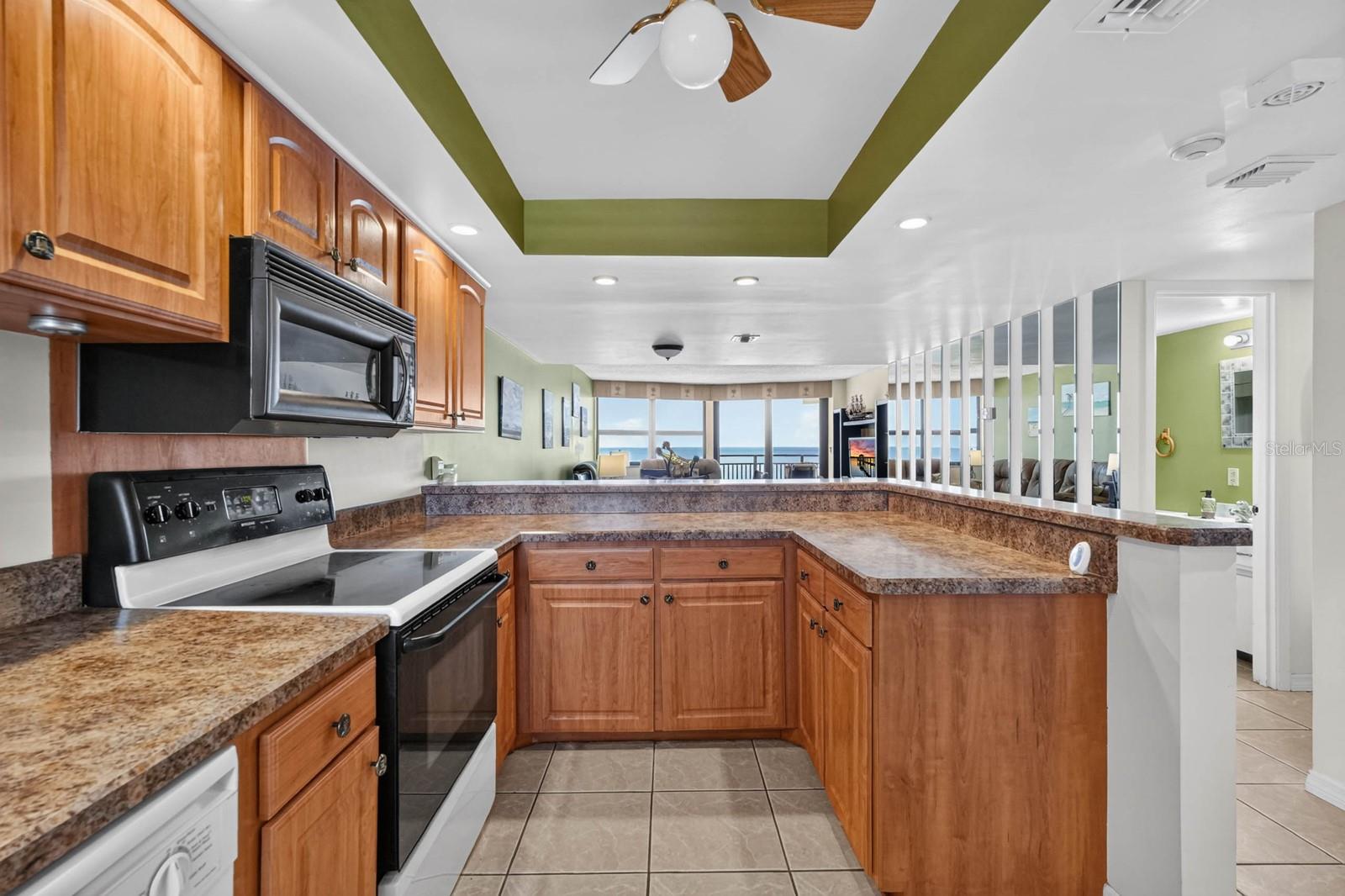 LIGHTHOUSE SHORES CONDO - Residential