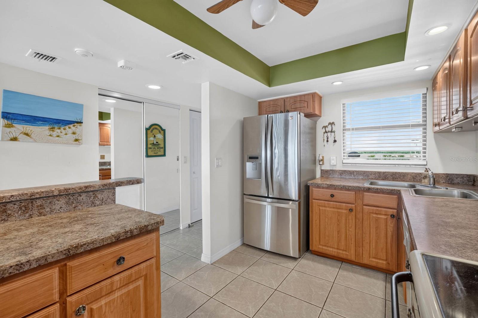 LIGHTHOUSE SHORES CONDO - Residential