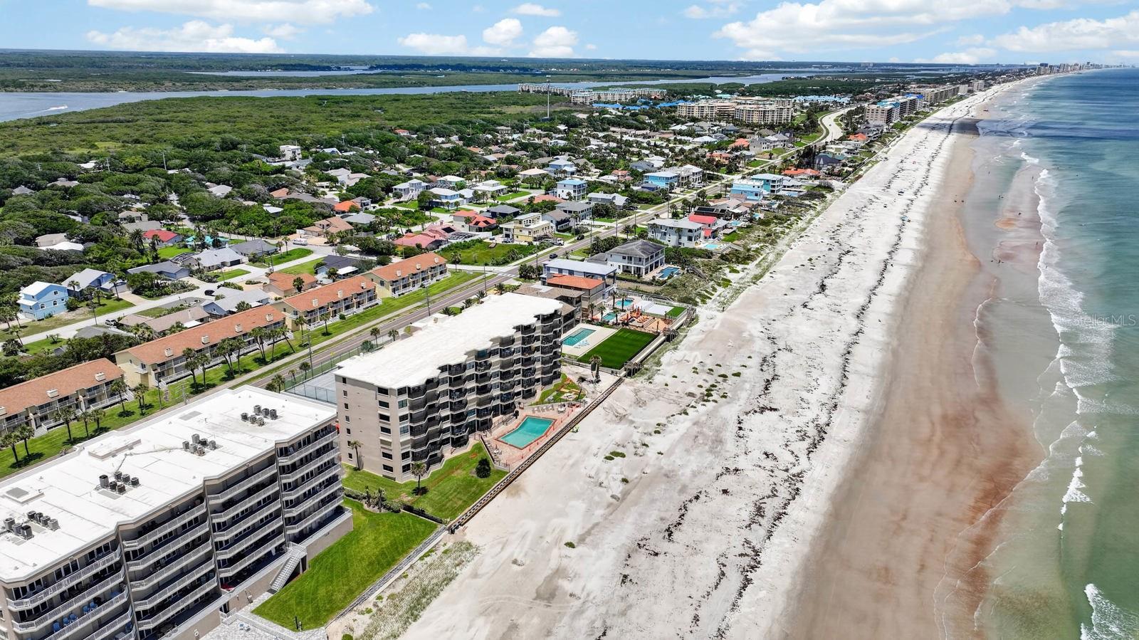 LIGHTHOUSE SHORES CONDO - Residential