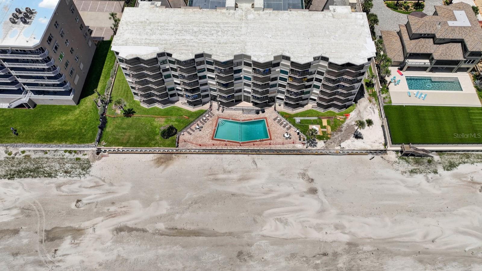 LIGHTHOUSE SHORES CONDO - Residential