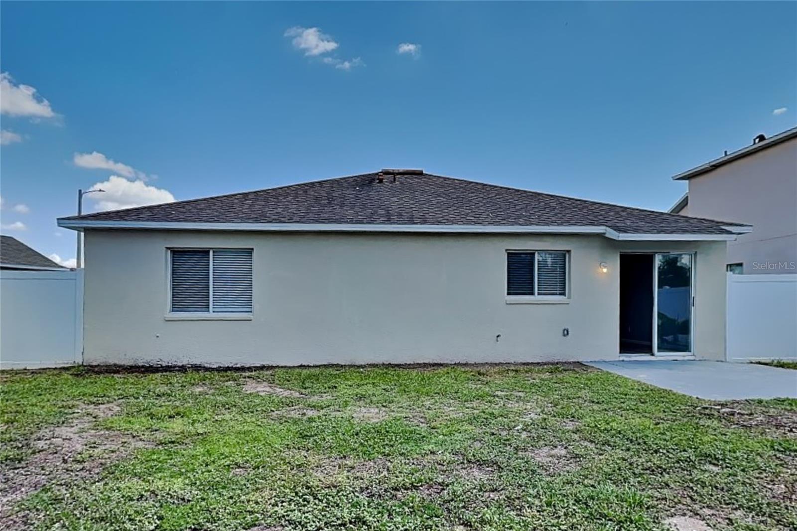 SUMMERFIELD VILLG 1 TRCT 35 - Residential Lease