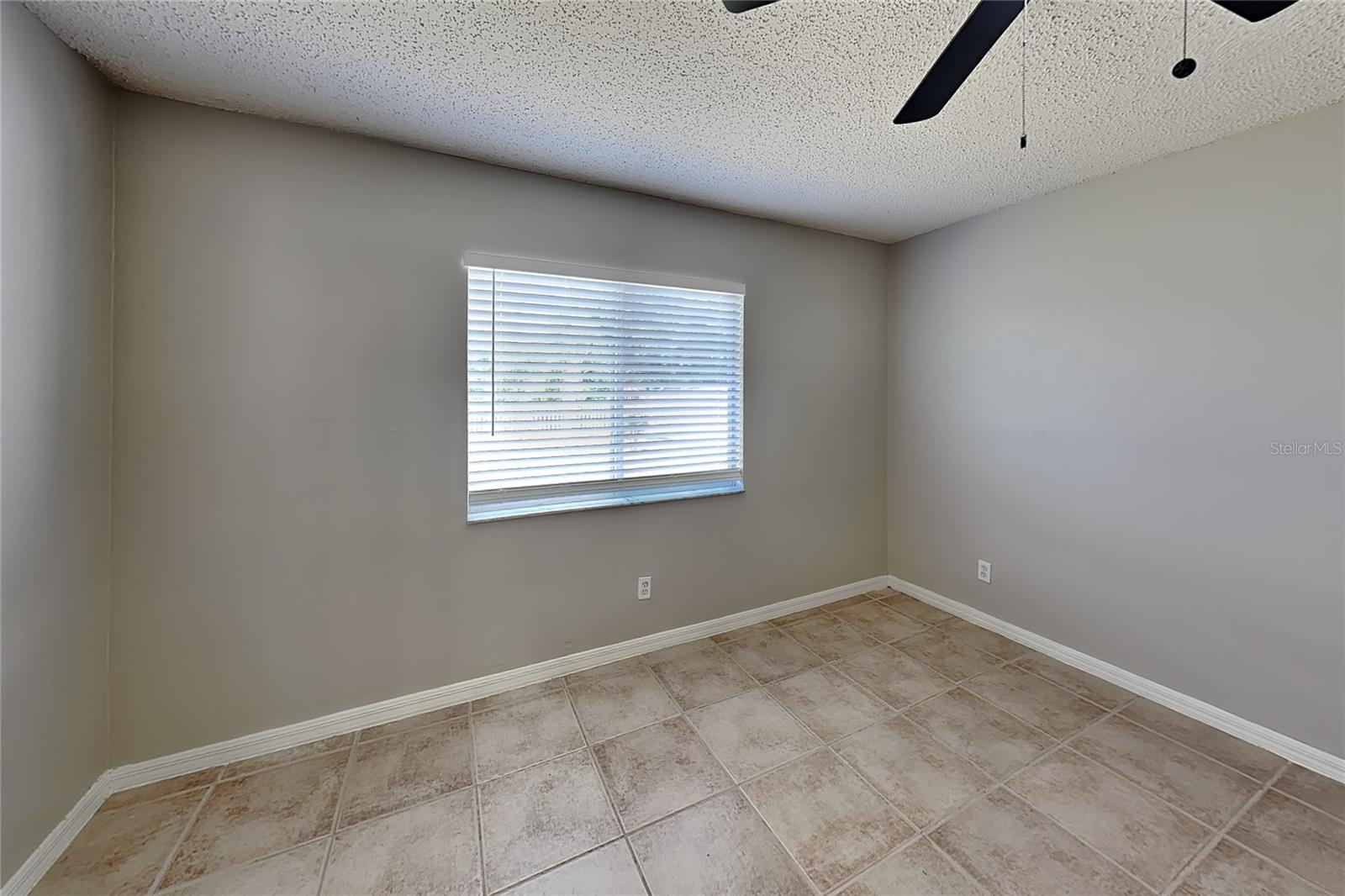 SUMMERFIELD VILLG 1 TRCT 35 - Residential Lease