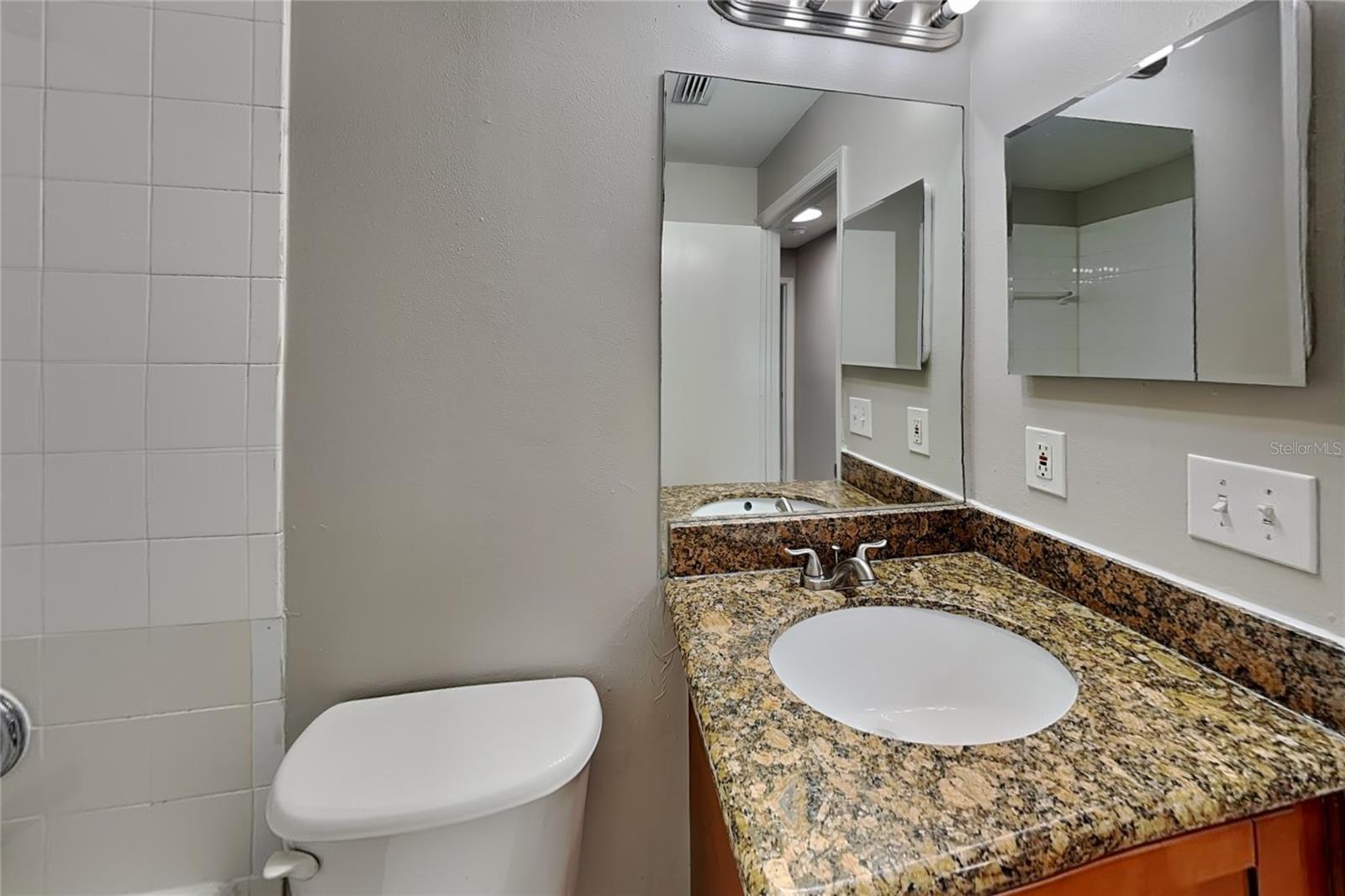 SUMMERFIELD VILLG 1 TRCT 35 - Residential Lease