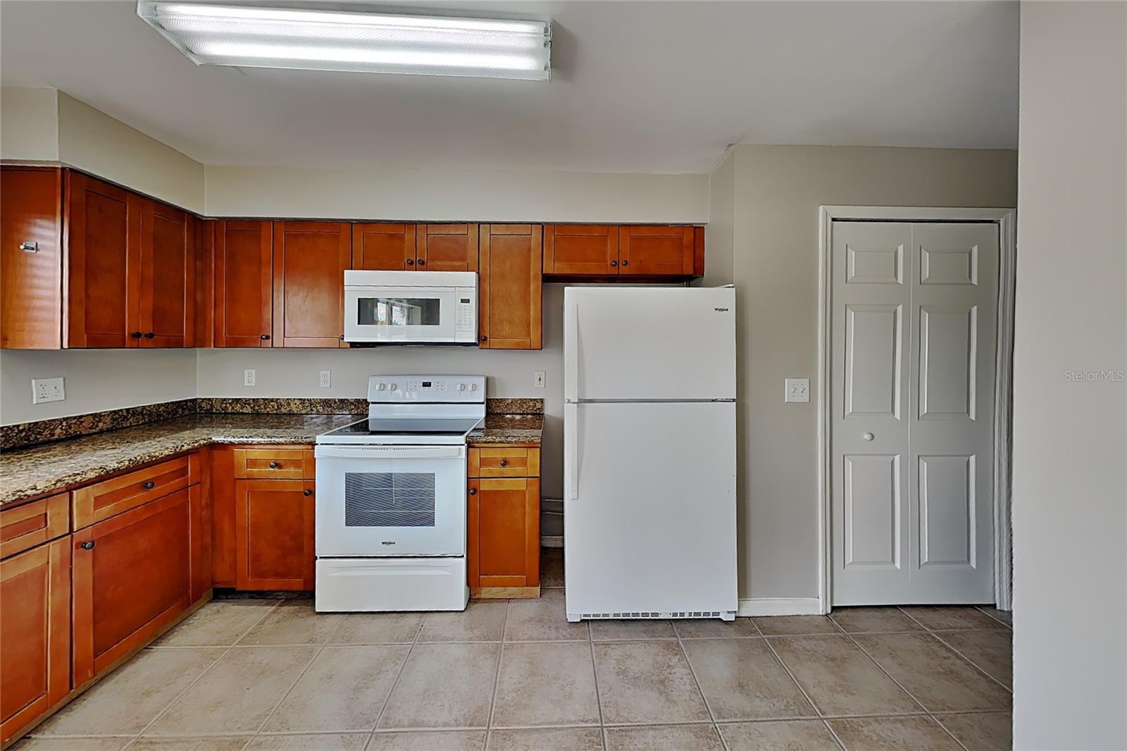 SUMMERFIELD VILLG 1 TRCT 35 - Residential Lease