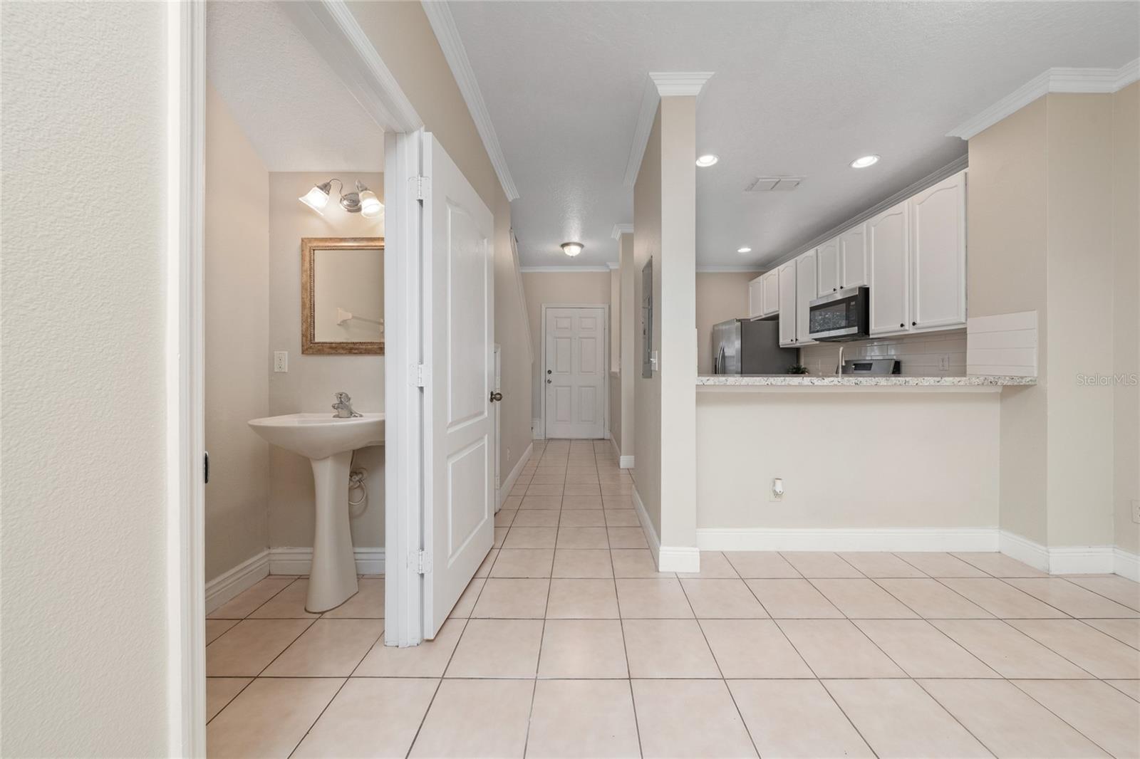 SAVANNAH PINES CONDO - Residential Lease