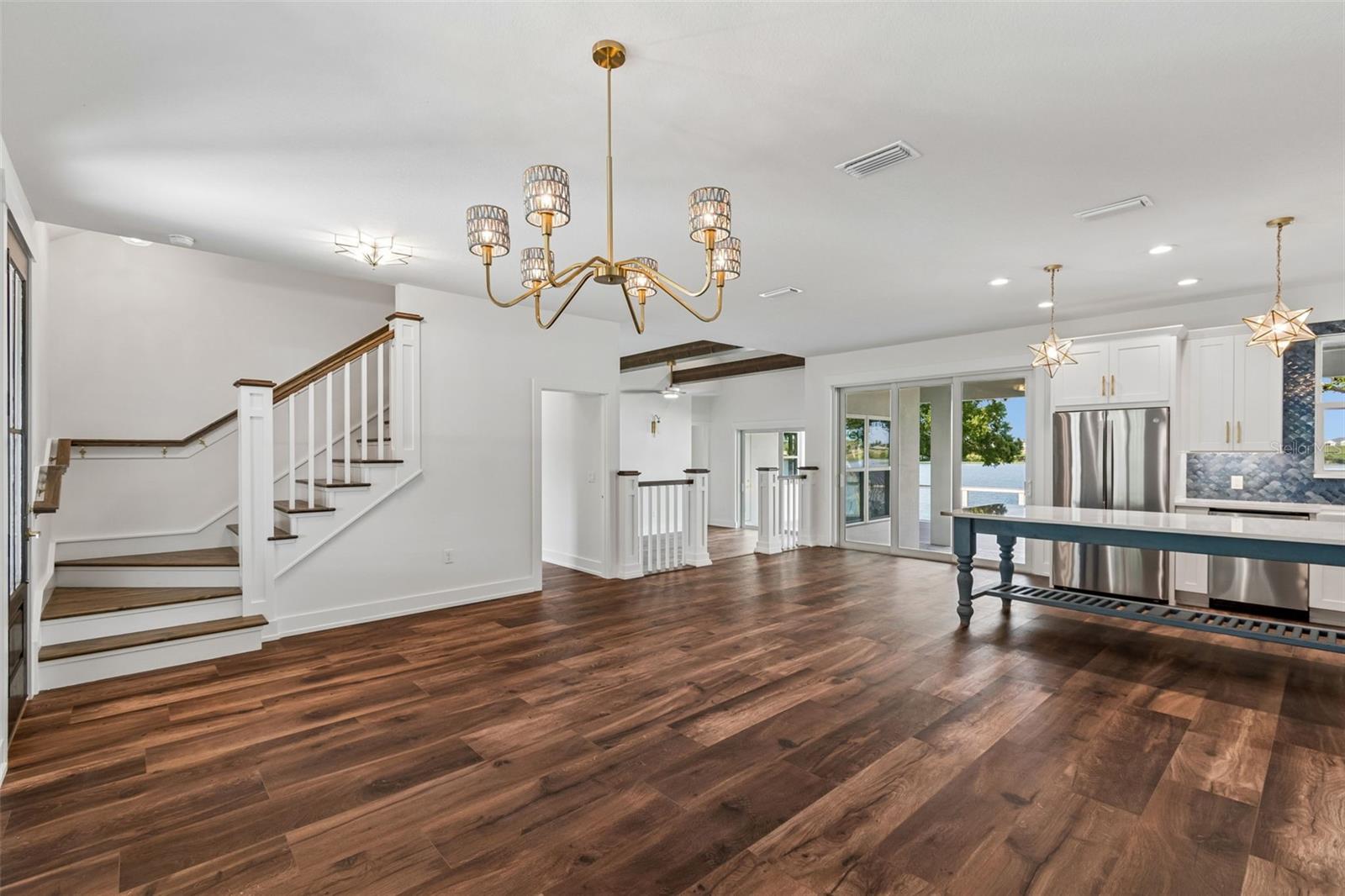 LAKE TN COUNTRY ESTATES - Residential