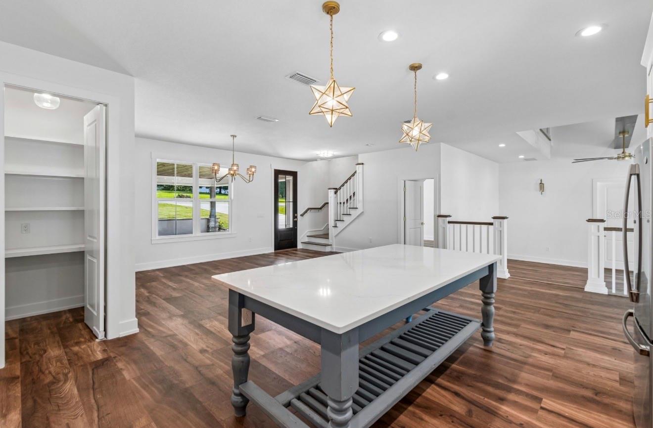 LAKE TN COUNTRY ESTATES - Residential