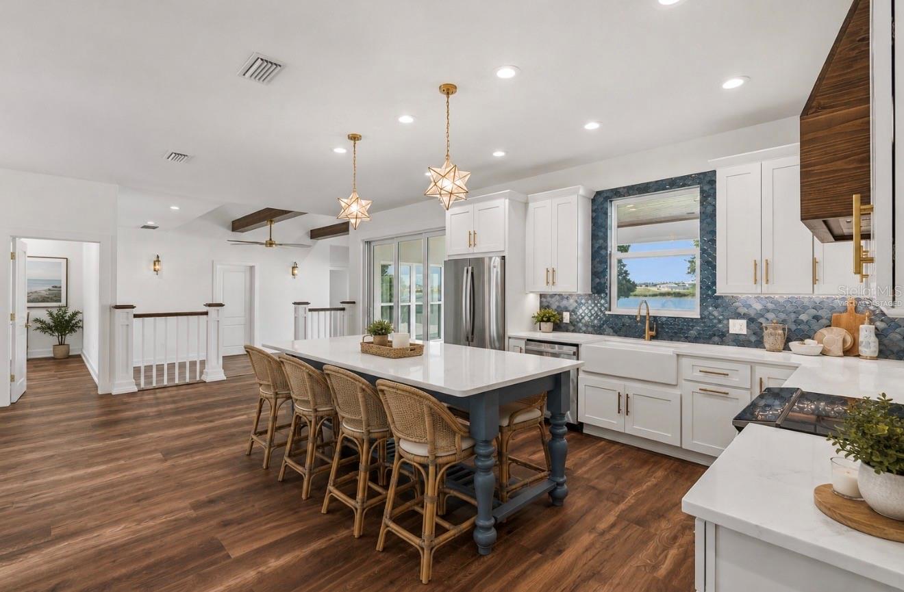 LAKE TN COUNTRY ESTATES - Residential