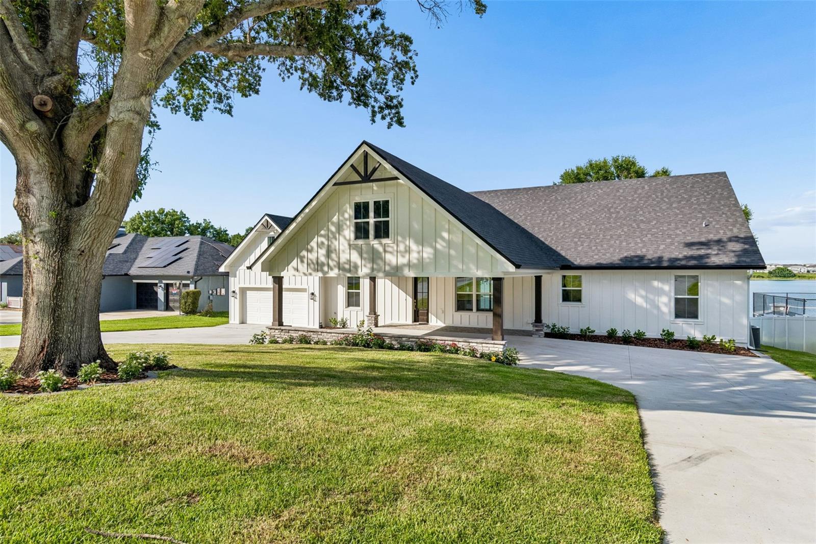 LAKE TN COUNTRY ESTATES - Residential