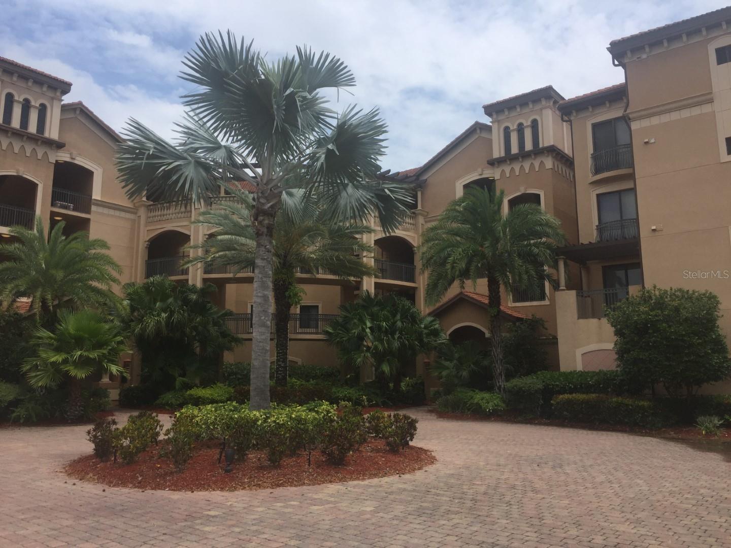 BELLA LAGO AT VIVANTE - Residential