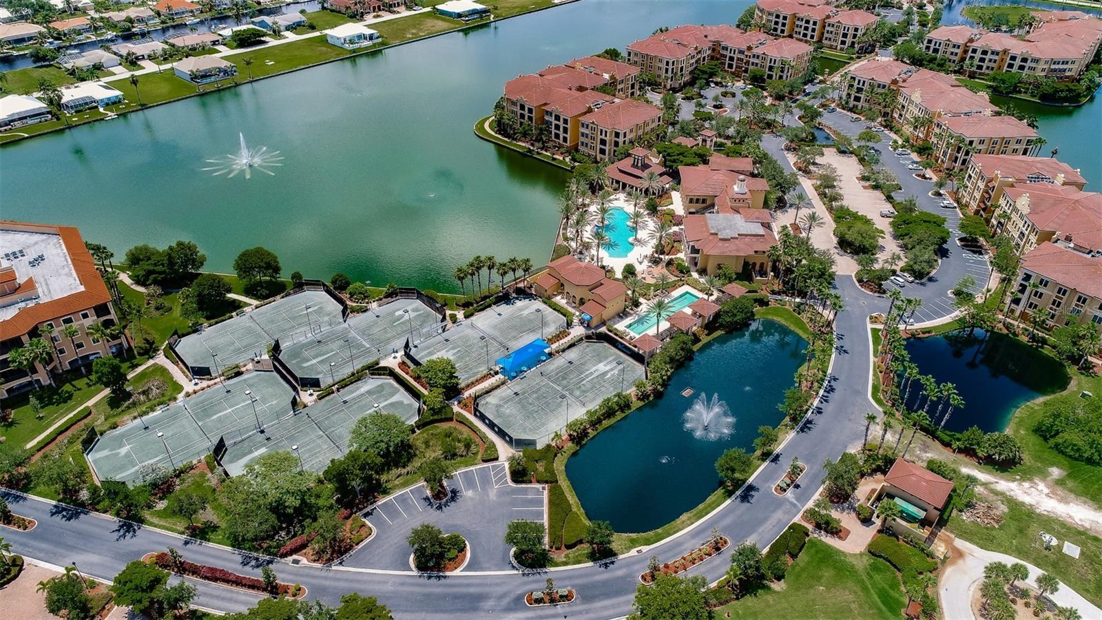 BELLA LAGO AT VIVANTE - Residential