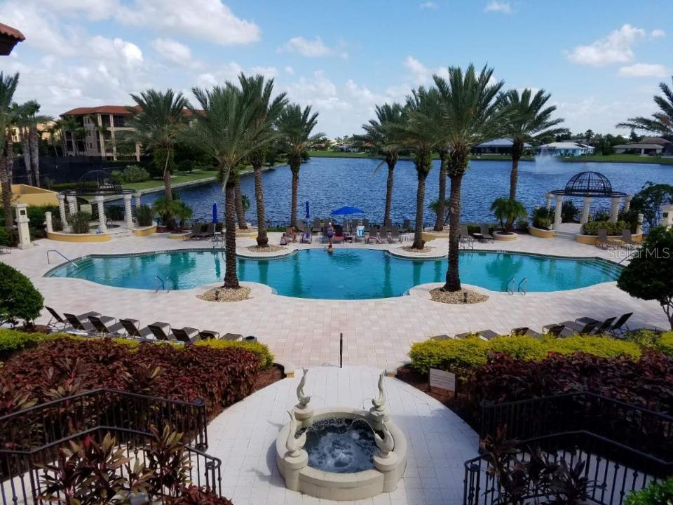 BELLA LAGO AT VIVANTE - Residential
