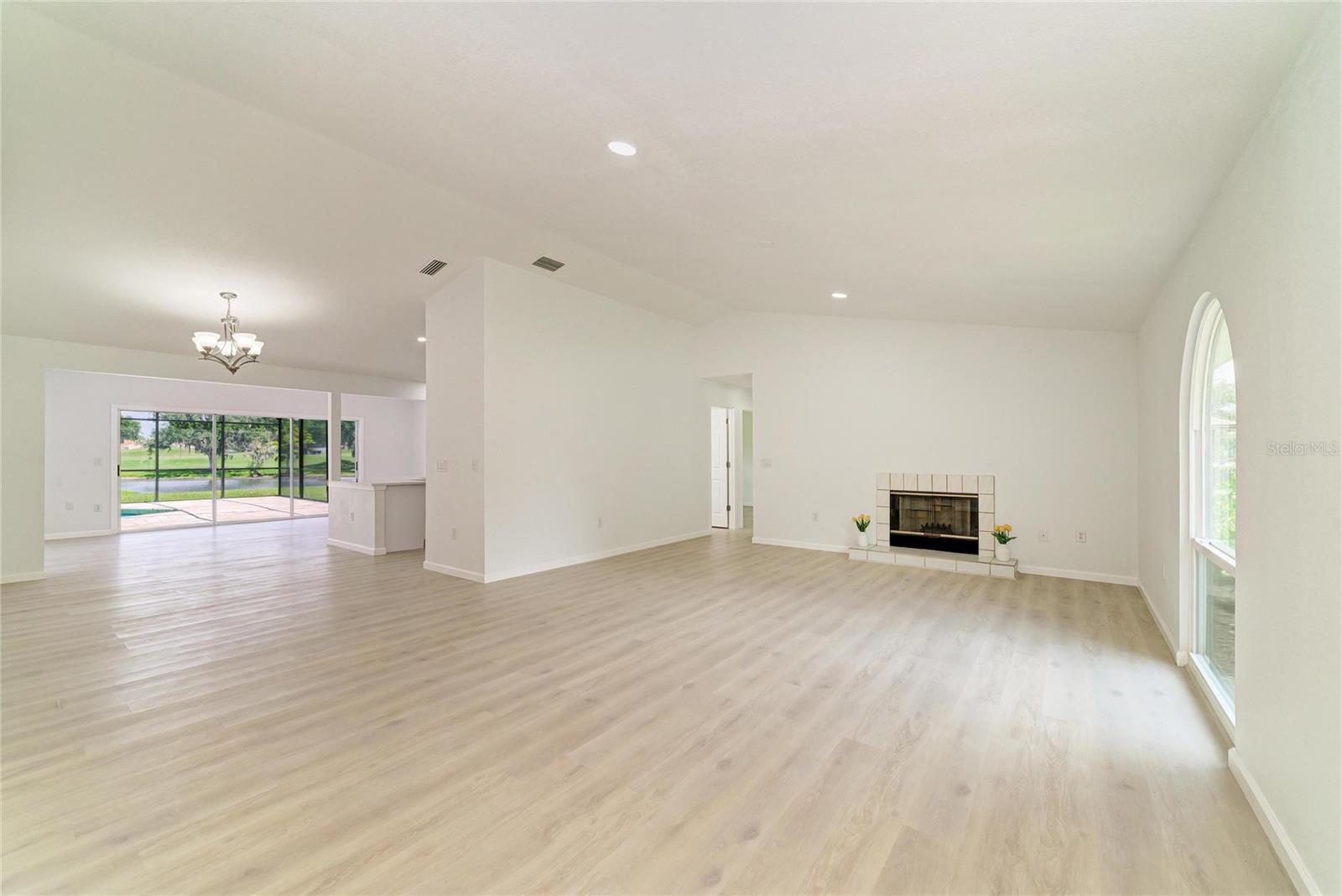 BRADEN WOODS PH VI - Residential