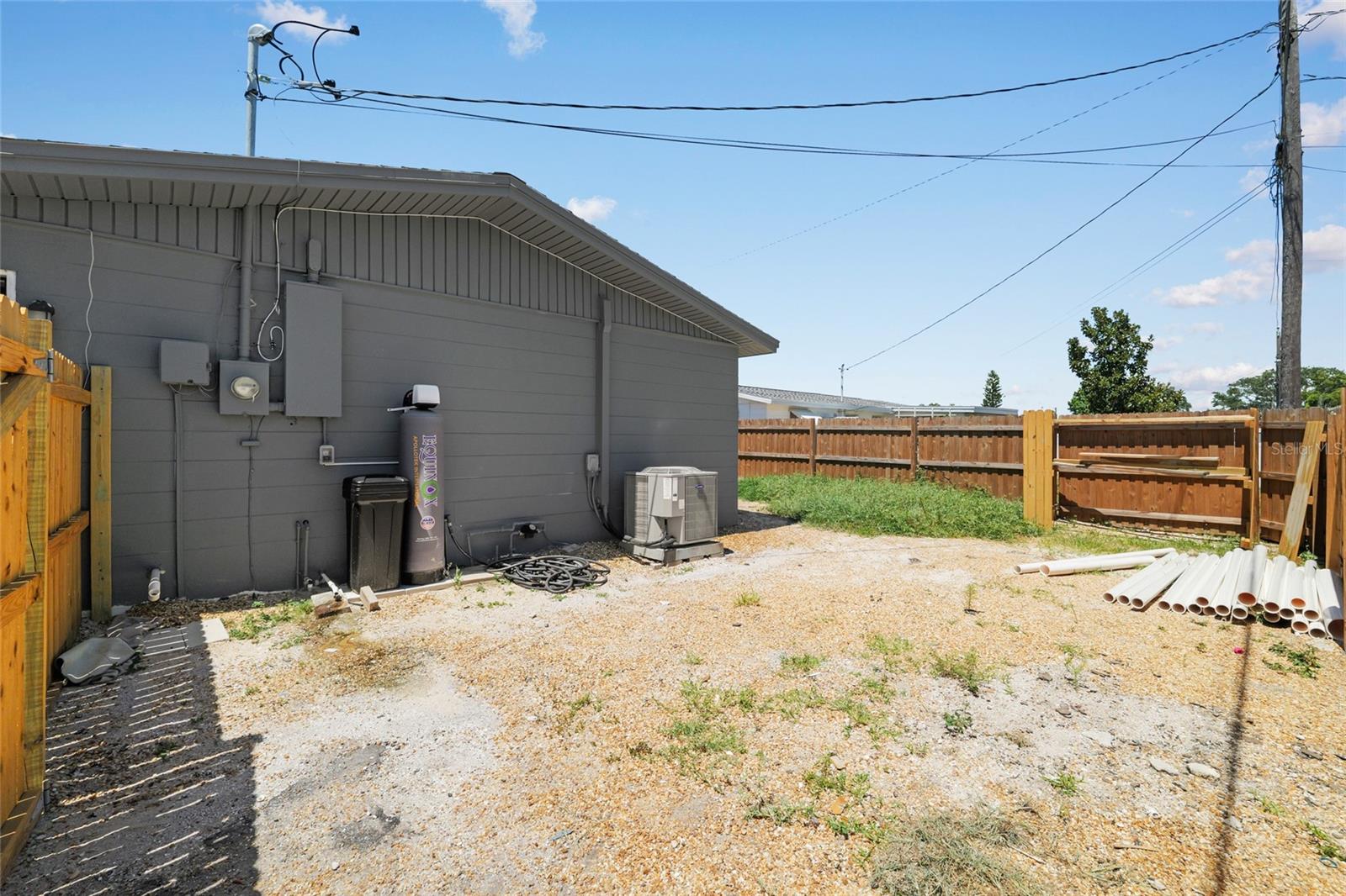 CREST RIDGE GARDENS - Residential