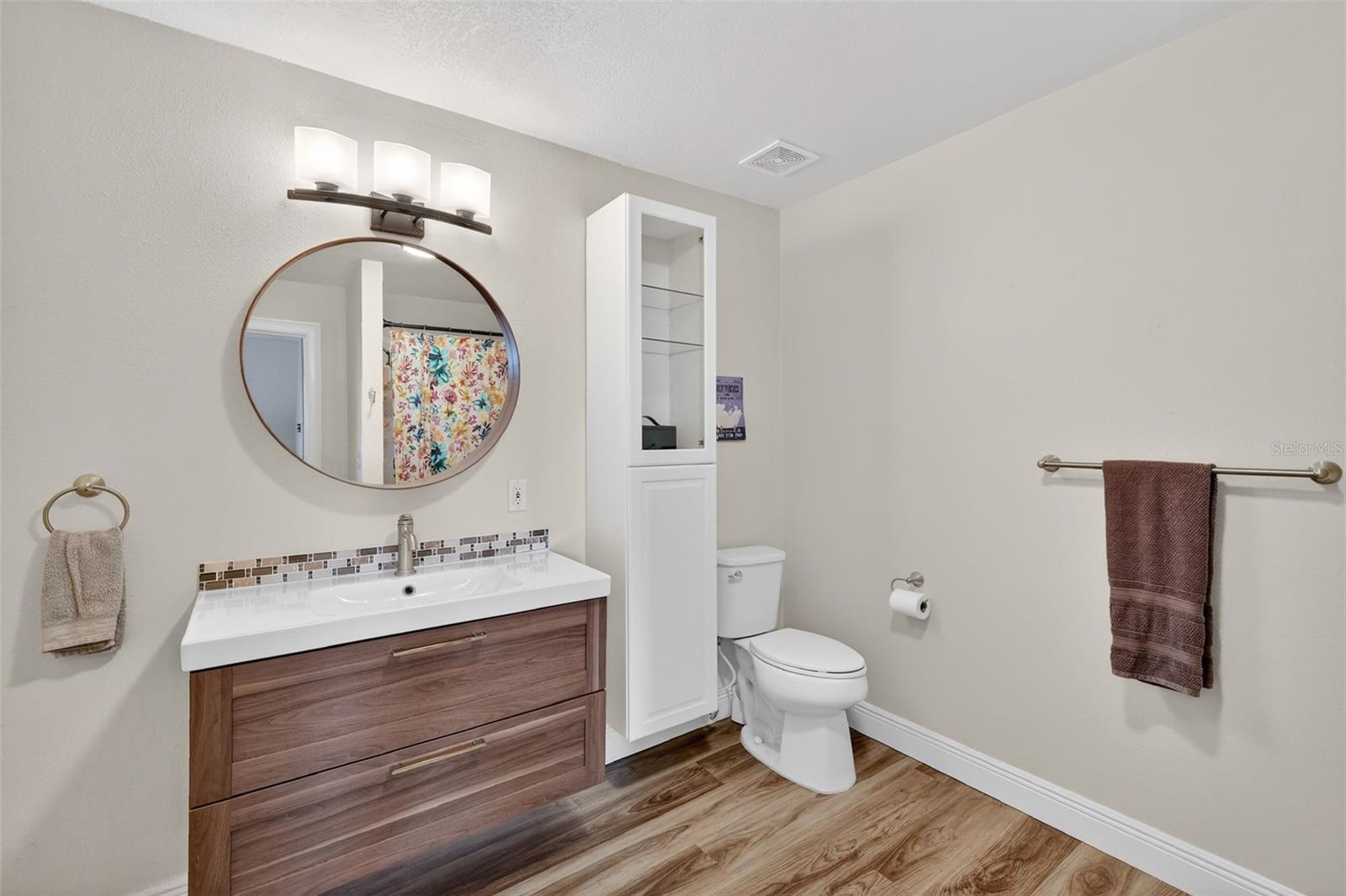 QUAIL POINT - Residential