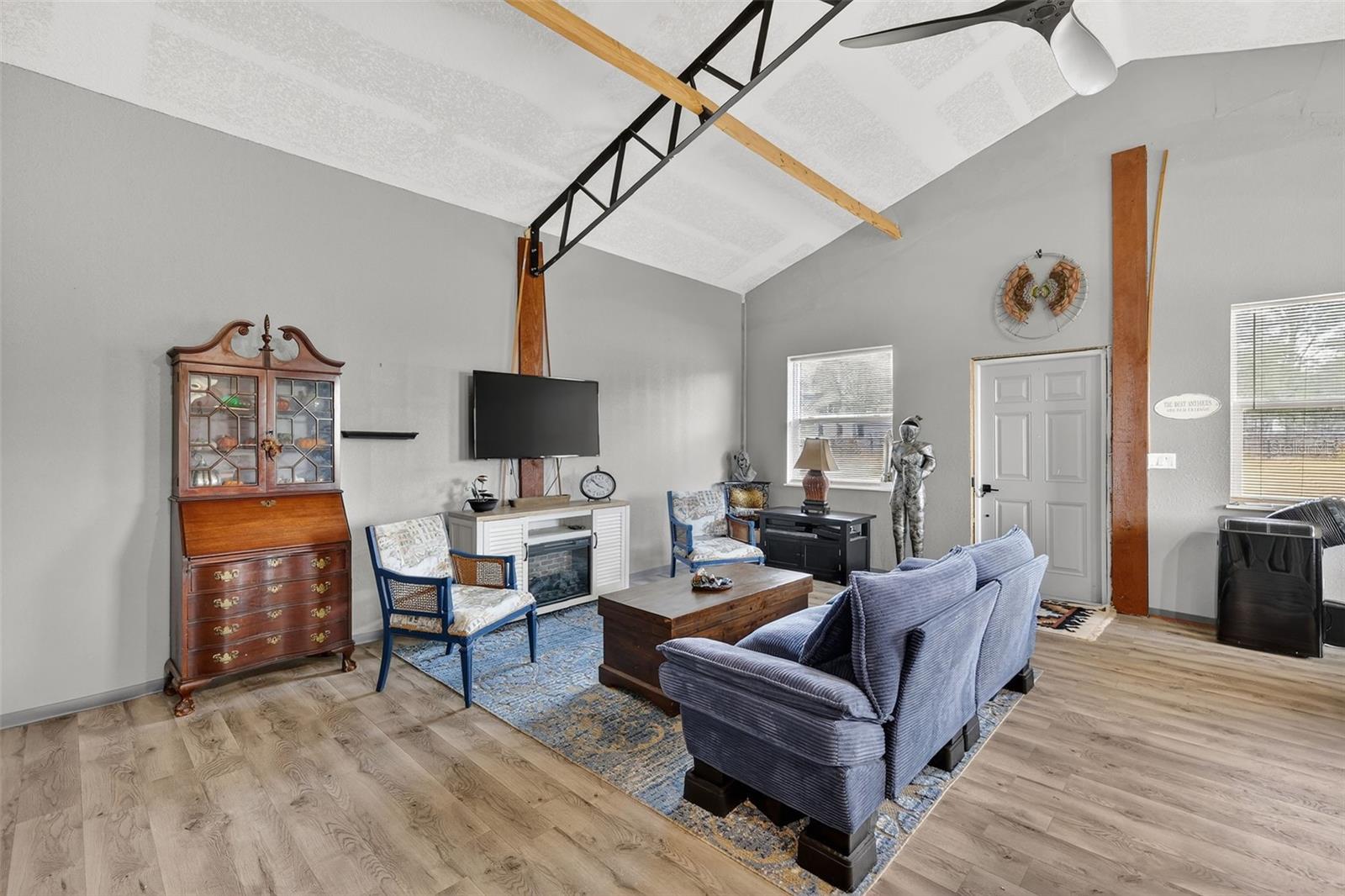 QUAIL POINT - Residential