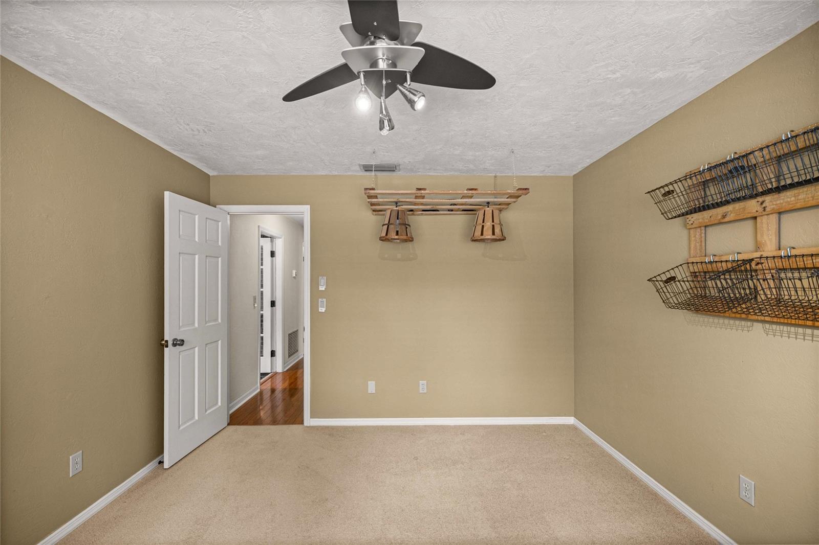 HIDDEN ESTATE - Residential