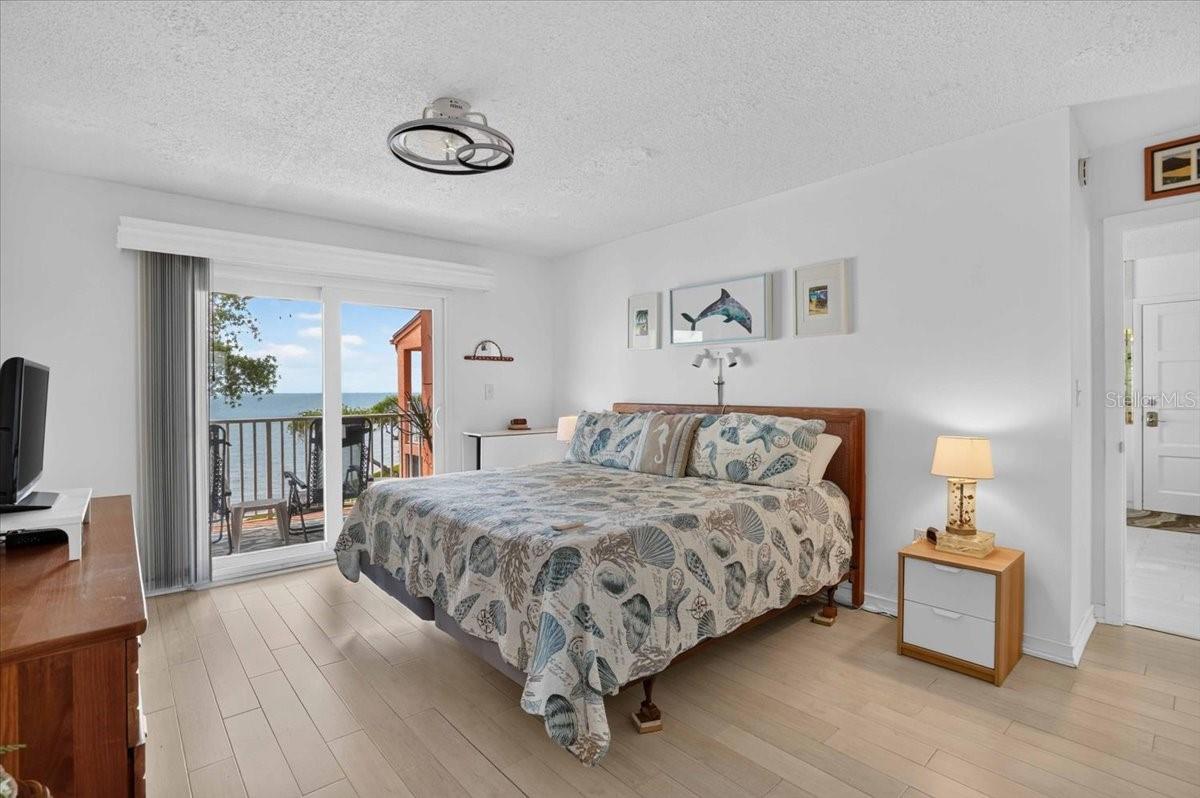 SOUTH BAY CONDO - Residential