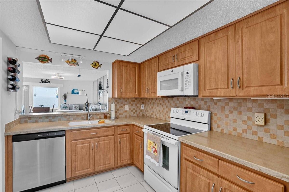 SOUTH BAY CONDO - Residential