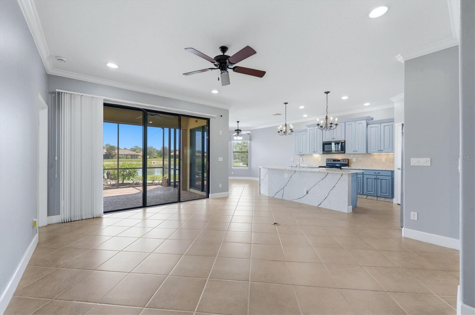 VENETIAN FALLS PH 3 - Residential