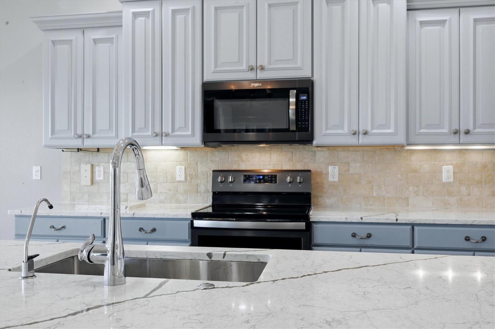 VENETIAN FALLS PH 3 - Residential