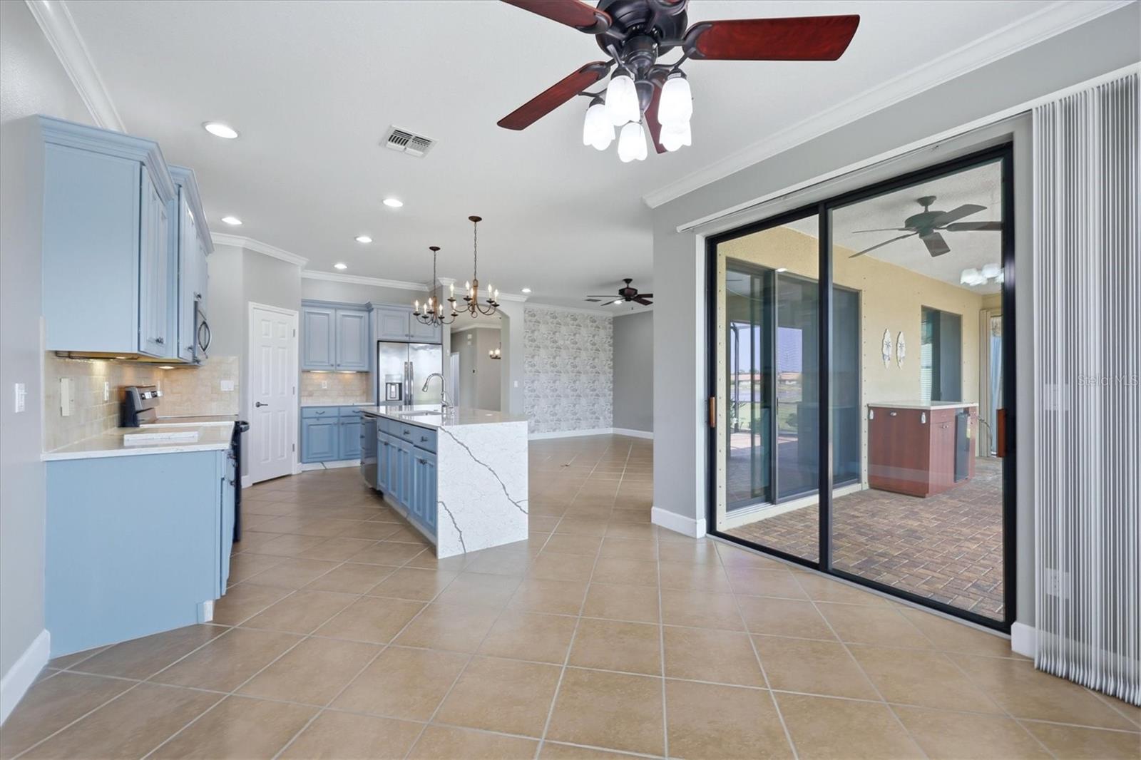 VENETIAN FALLS PH 3 - Residential