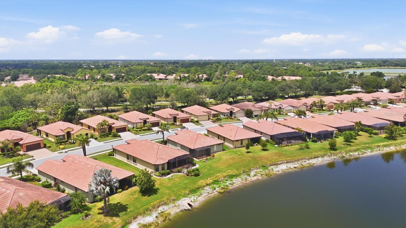 VENETIAN FALLS PH 3 - Residential