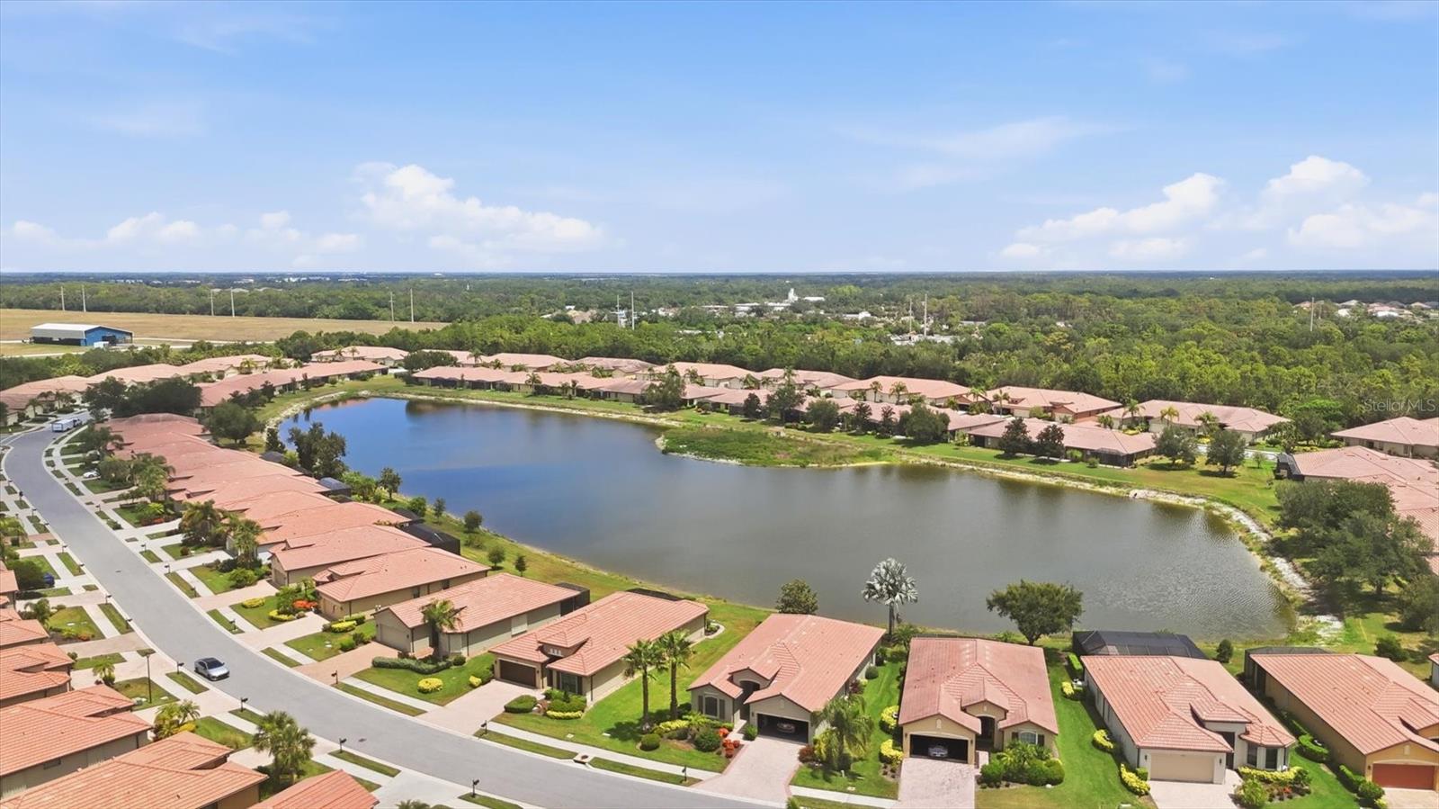 VENETIAN FALLS PH 3 - Residential