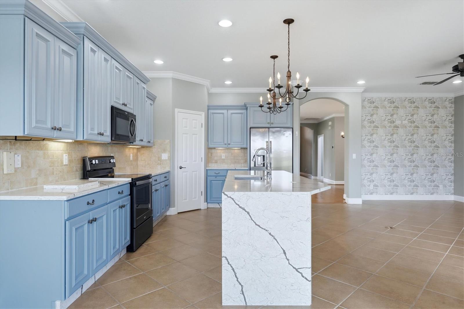 VENETIAN FALLS PH 3 - Residential