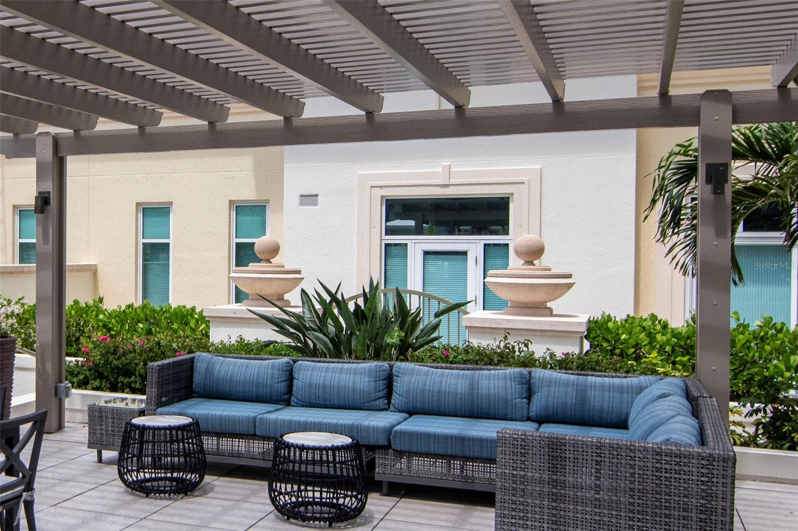 THE PLAZA HARBOUR ISLAND A CON - Residential