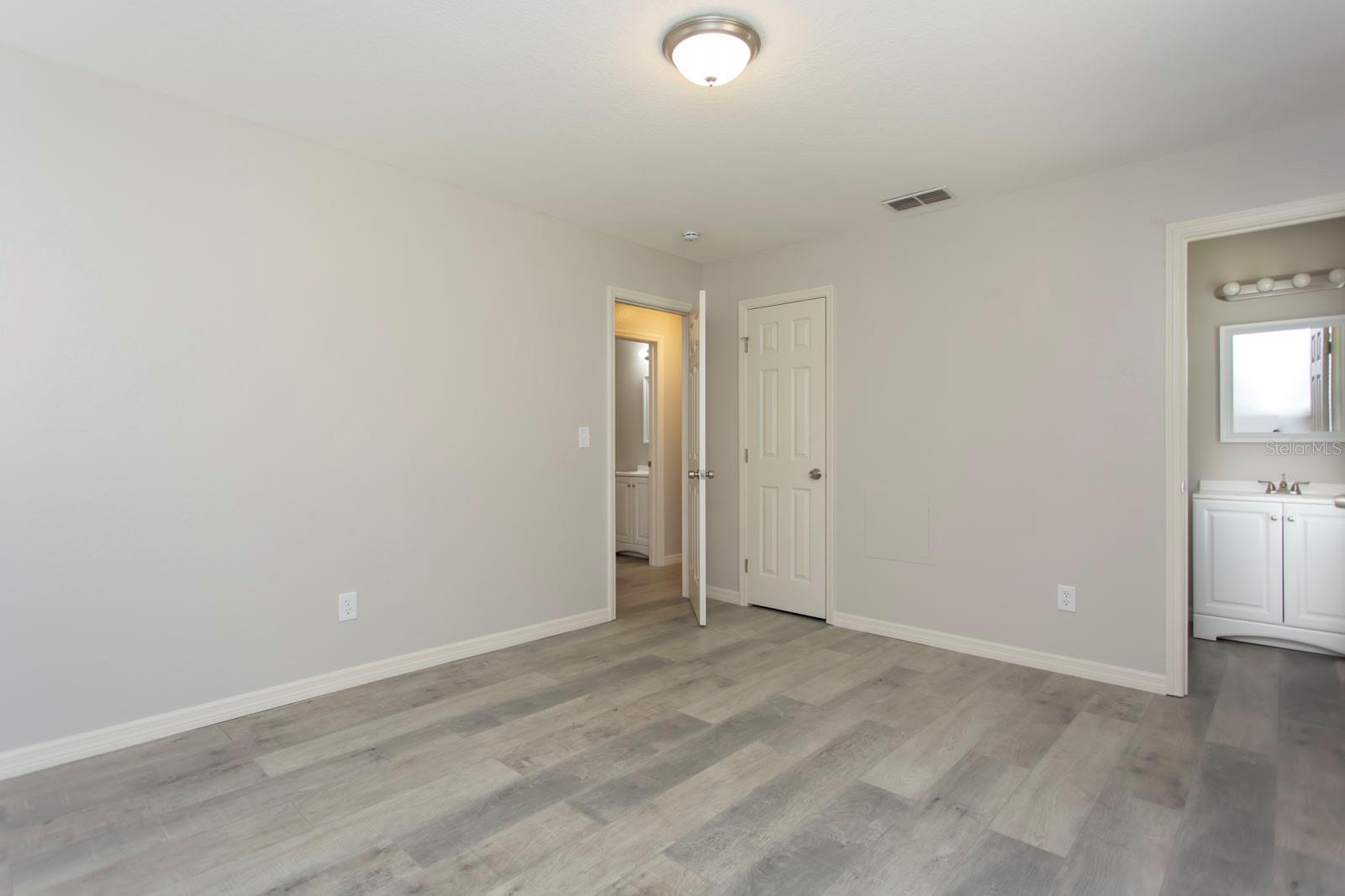 OAK RIDGE ESTATES - Residential