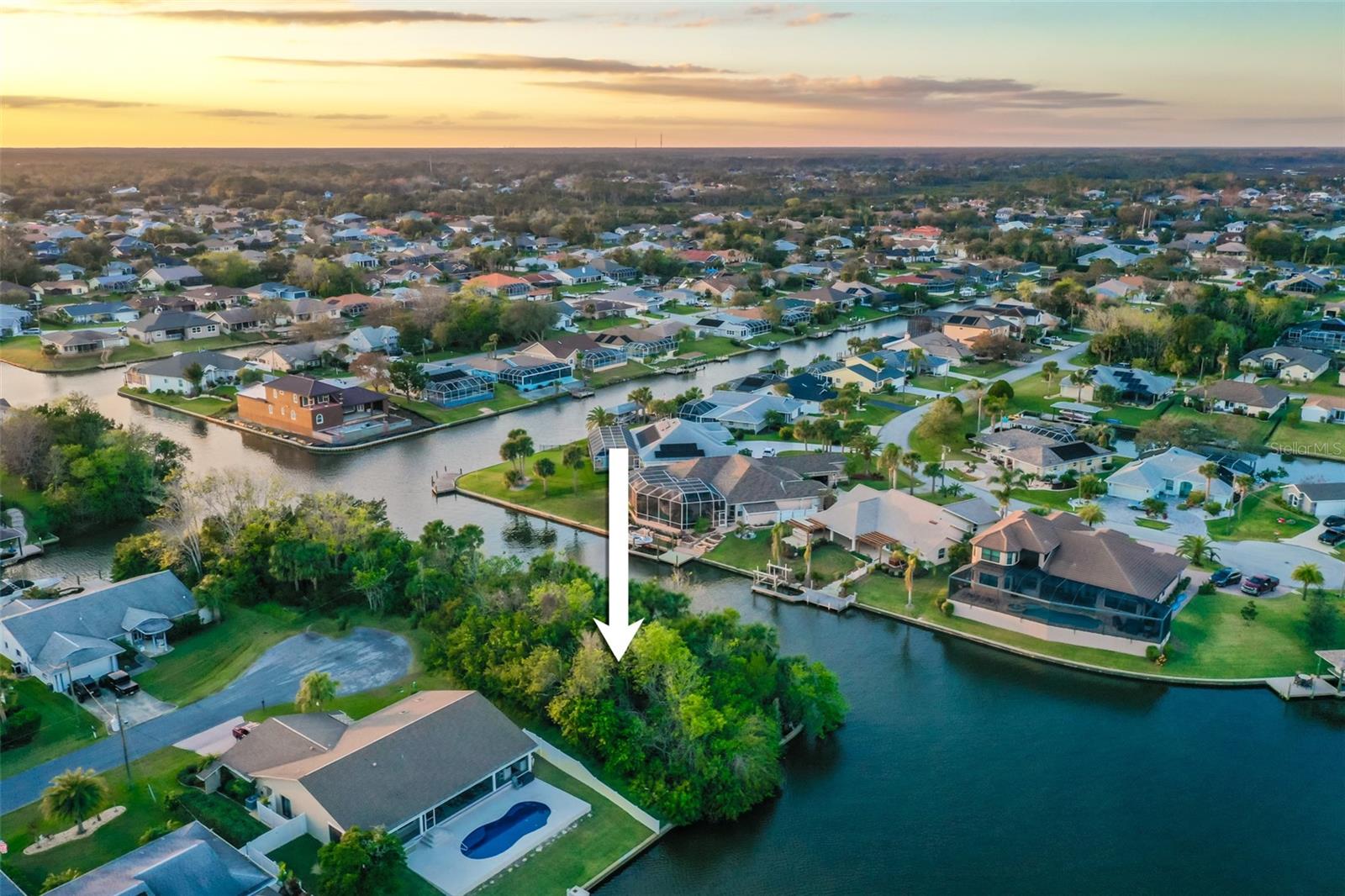 PALM HARBOR - Land