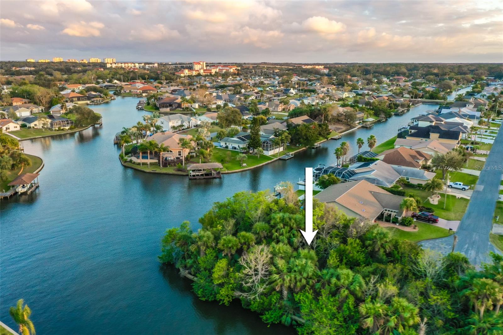 PALM HARBOR - Land